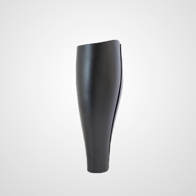 U (TT) - Black